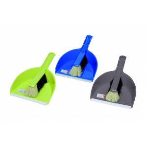 PELLE PLASTIQUE ET BALAYETTE